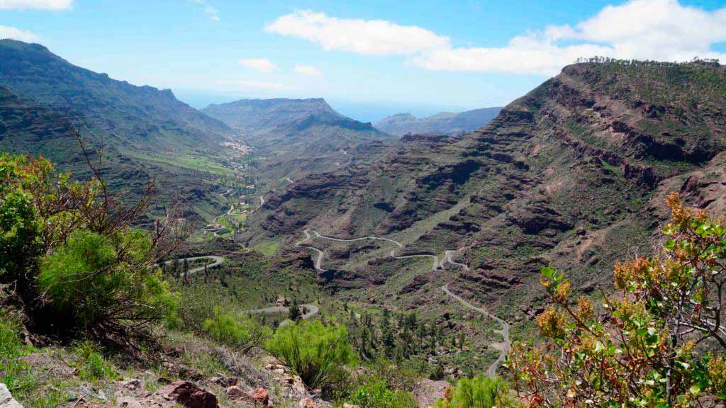 Carretera hacia el Valle de Mogán