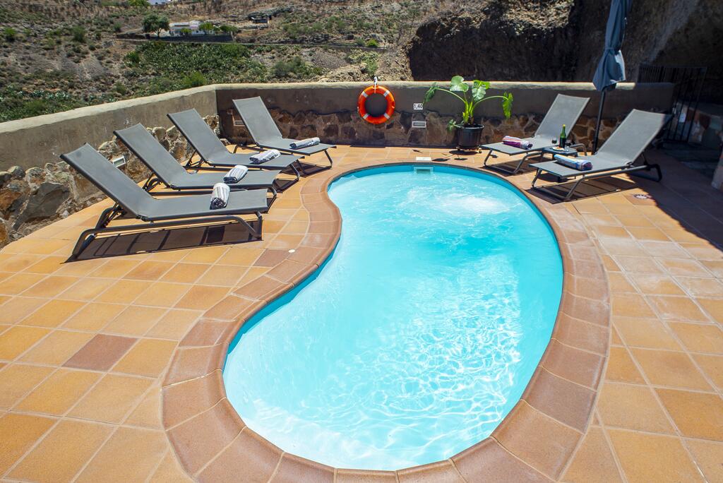 Rural houses with swimming pool Gran Canaria pet friendly
