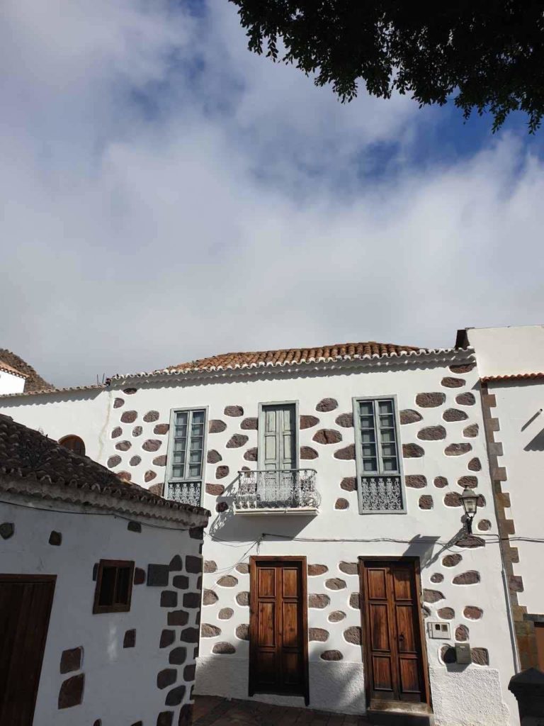 Canarian houses in Santa Lucia village