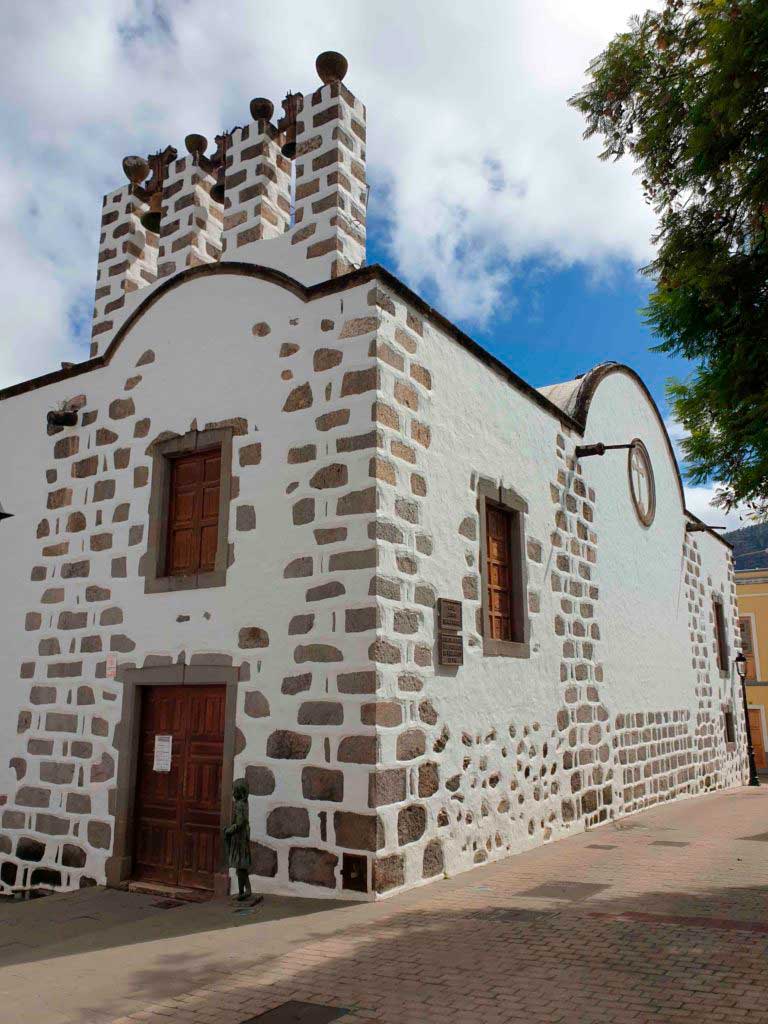 Iglesia de San Miguel, Valsequillo village