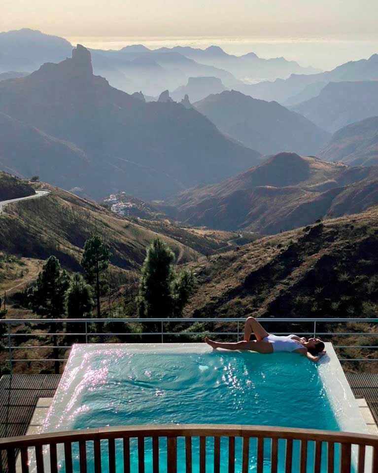 Pool of the Parador Cruz de Tejeda hotel, hotels in Gran Canaria