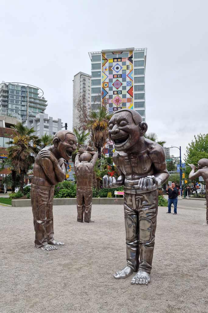 A-maze-ing laughter esculturas Vancouver