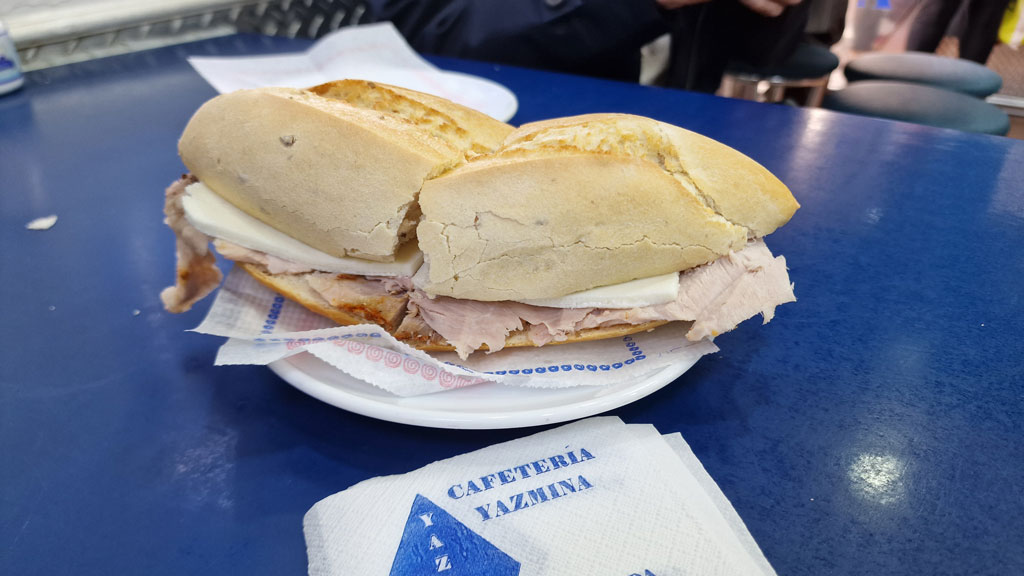 Roasted pork leg sandwich in Yazmina, best sandiwches in Gran Canaria