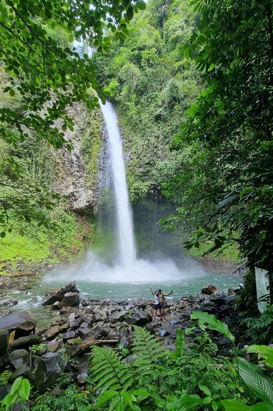 La Fortuna waterfall, places to visit in Costa Rica