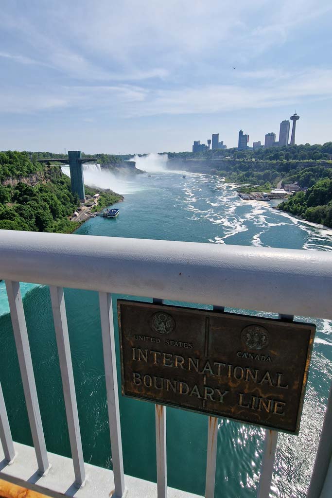 United States and Canada border bridge in Niagara Falls