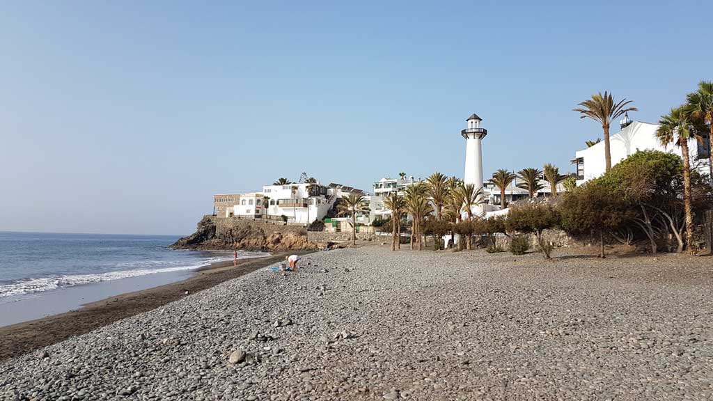 Lighthouse nearby Sun Club apartments in Playa del Águila beach