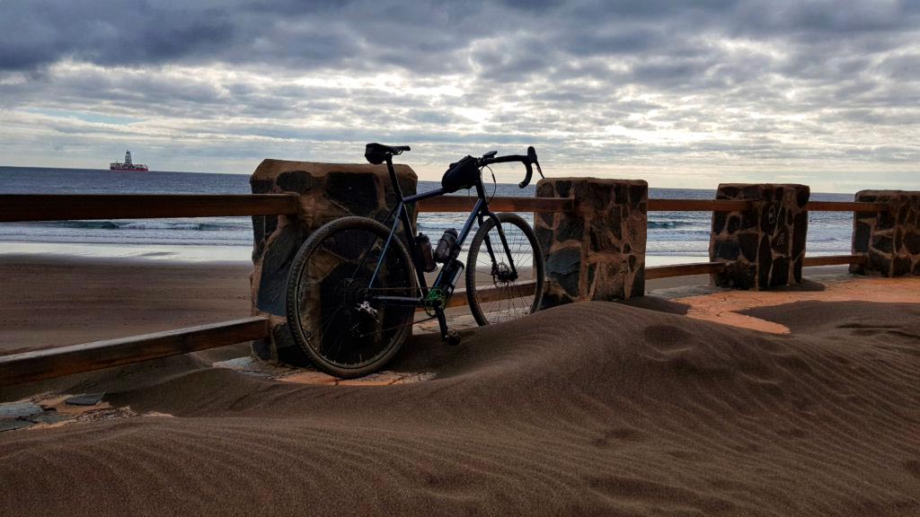 From Las Palmas to the south by gravel bike