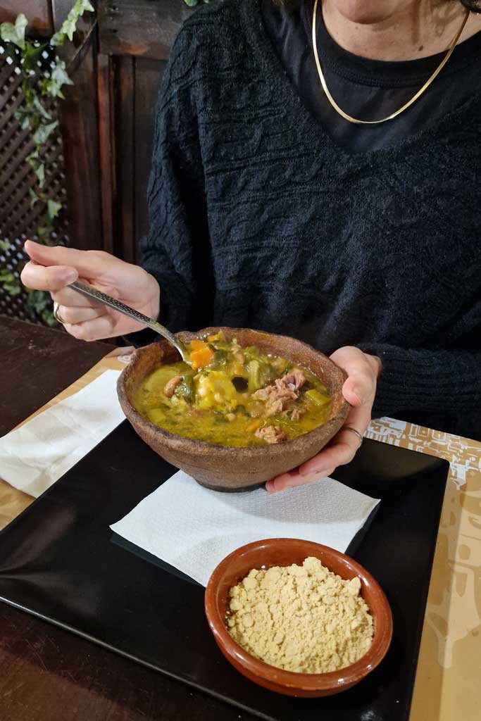 Potaje de berros en restaurante Atis Tirma, Agüimes