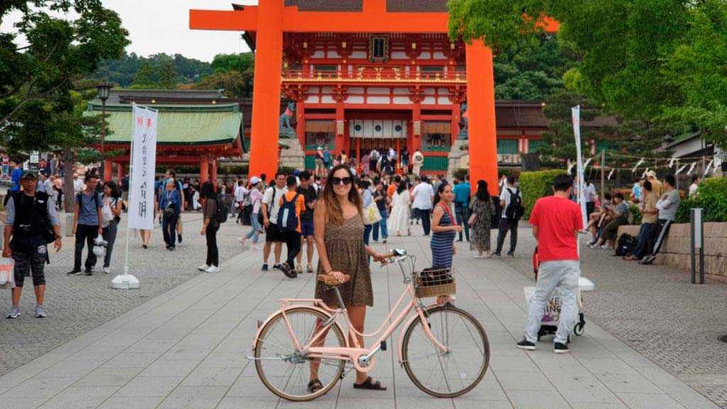 Kyoto sightseeing by bike, Fushimi Inari
