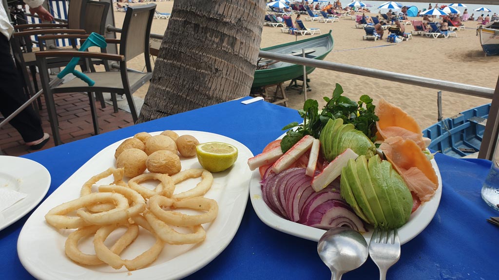 Restaurant in Las Canteras beach, Las Palmas city